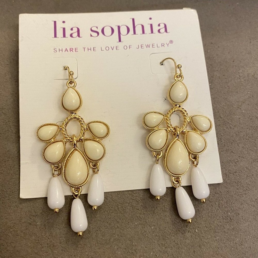 Lia Sophia Rhumba Earrings Beige White Gold Tones 2.75" Drops NWT NOC M466